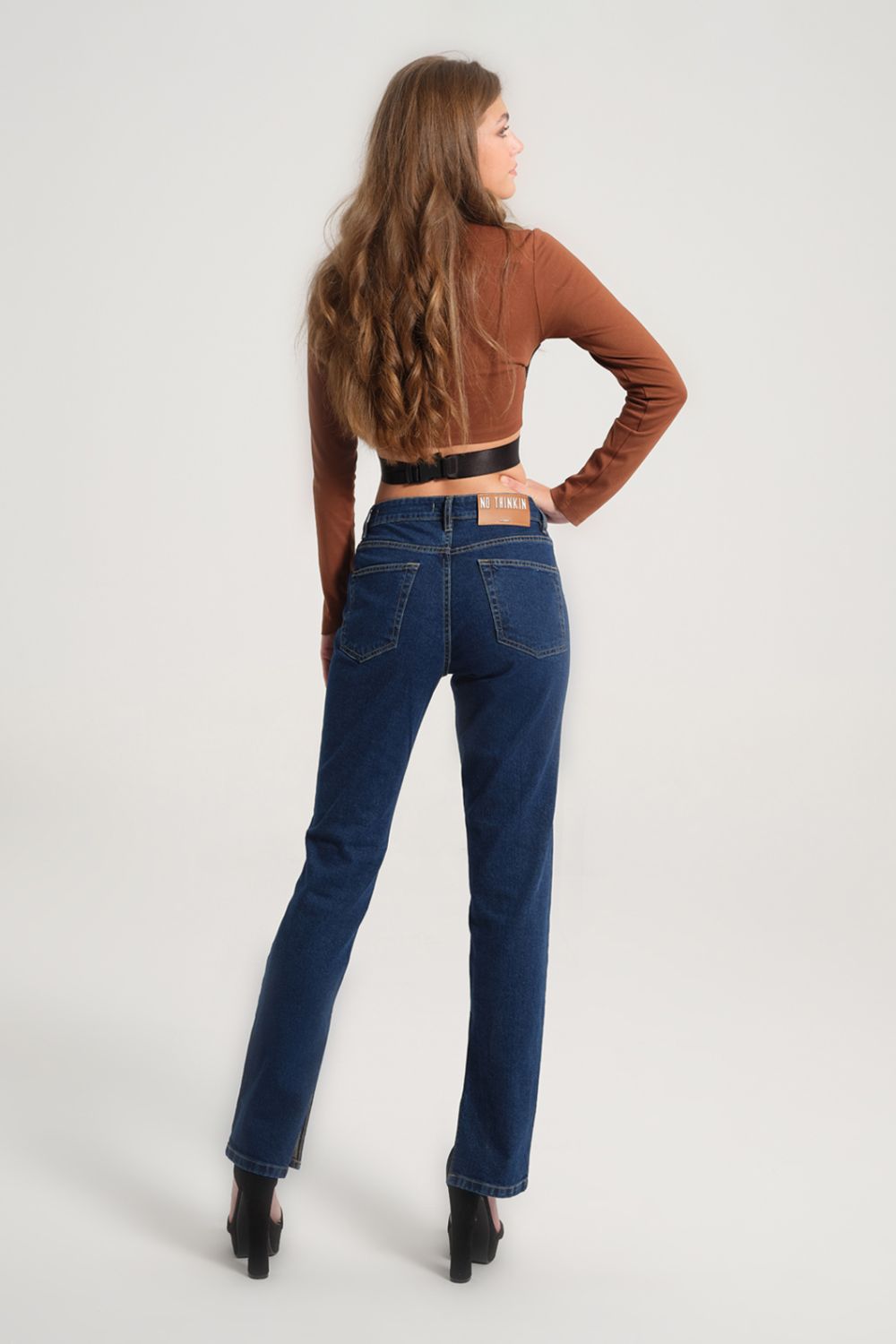 Straight Fit Jeans Kendall High Rise with split hem Sustainable Dark Blue 